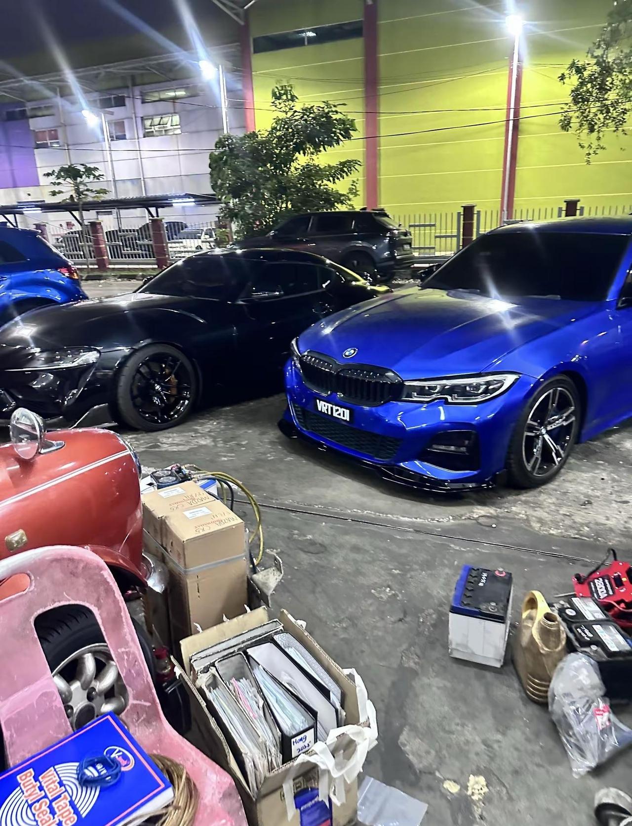 哪有爱情不如意 只因你没开3️⃣系。@yh 夜幕下的宝马 夜间车聚 姿态 没有哪