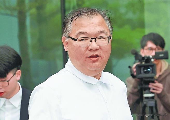 21日交报告“不太可能”！李德维打脸基金会声明：我被“单方面承诺”了

针对马英