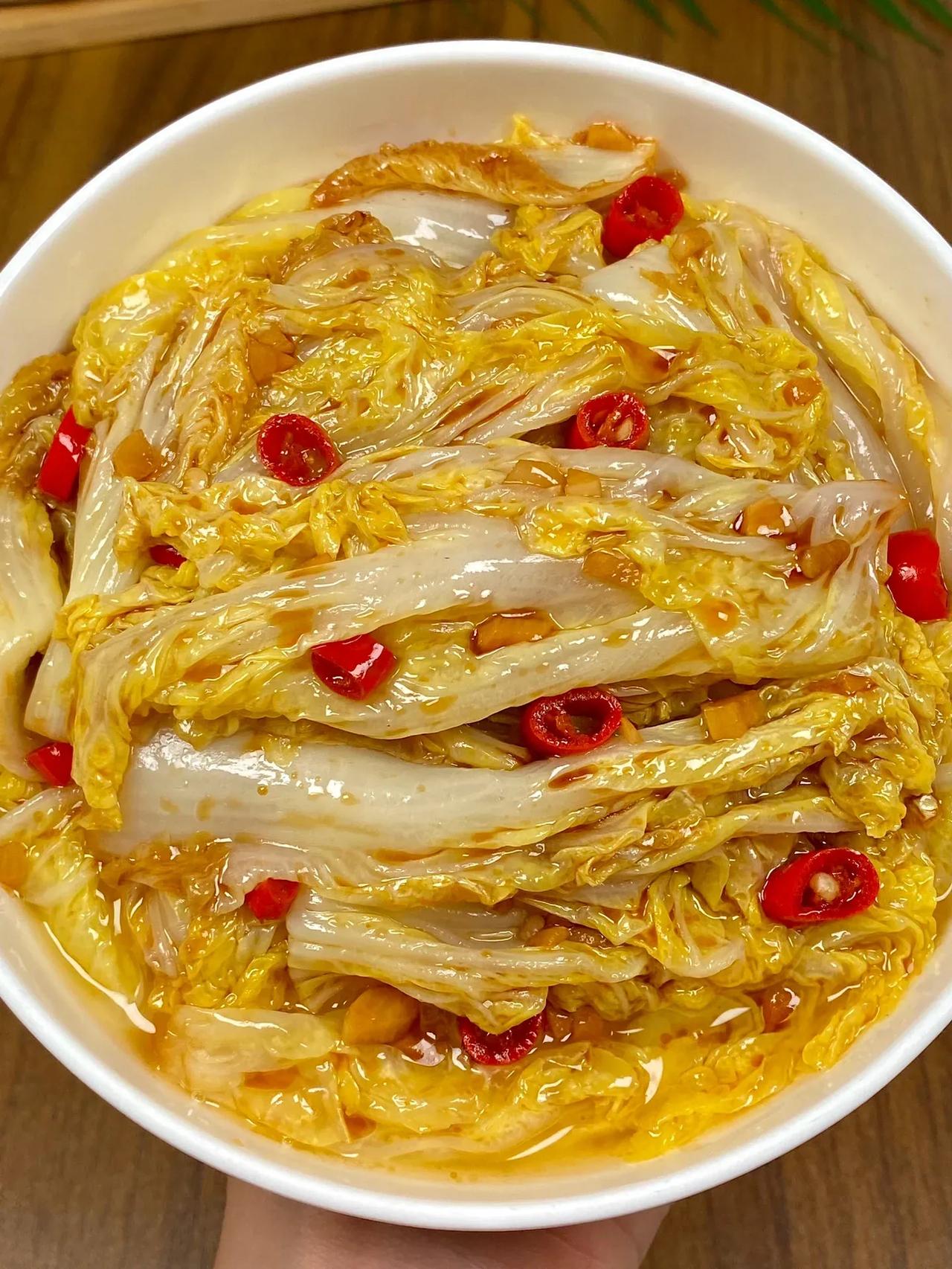 简简单单一道菜，不愧是我做了几十次的配方，真的巨巨巨好吃！家里有娃娃菜的姐妹们快