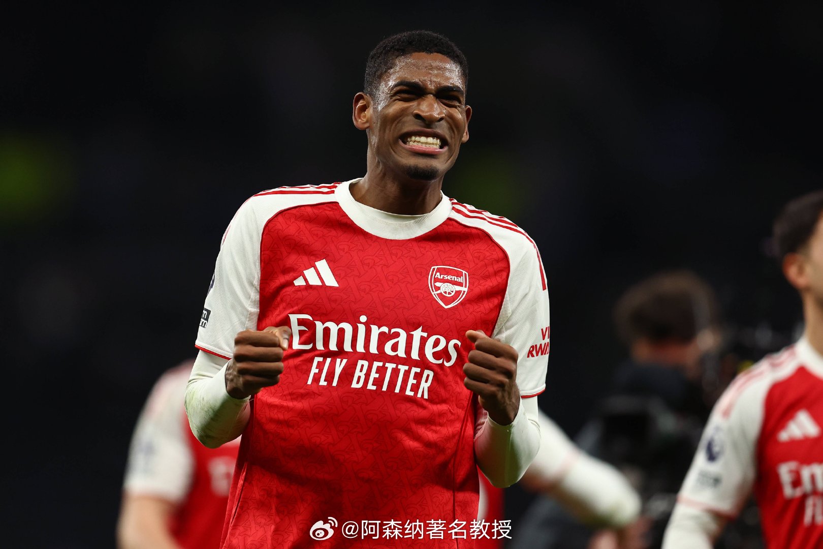 数据统计显示，莫斯克拉在对阵热刺的33分钟出场时间里，完成多达5次抢断，并且5次