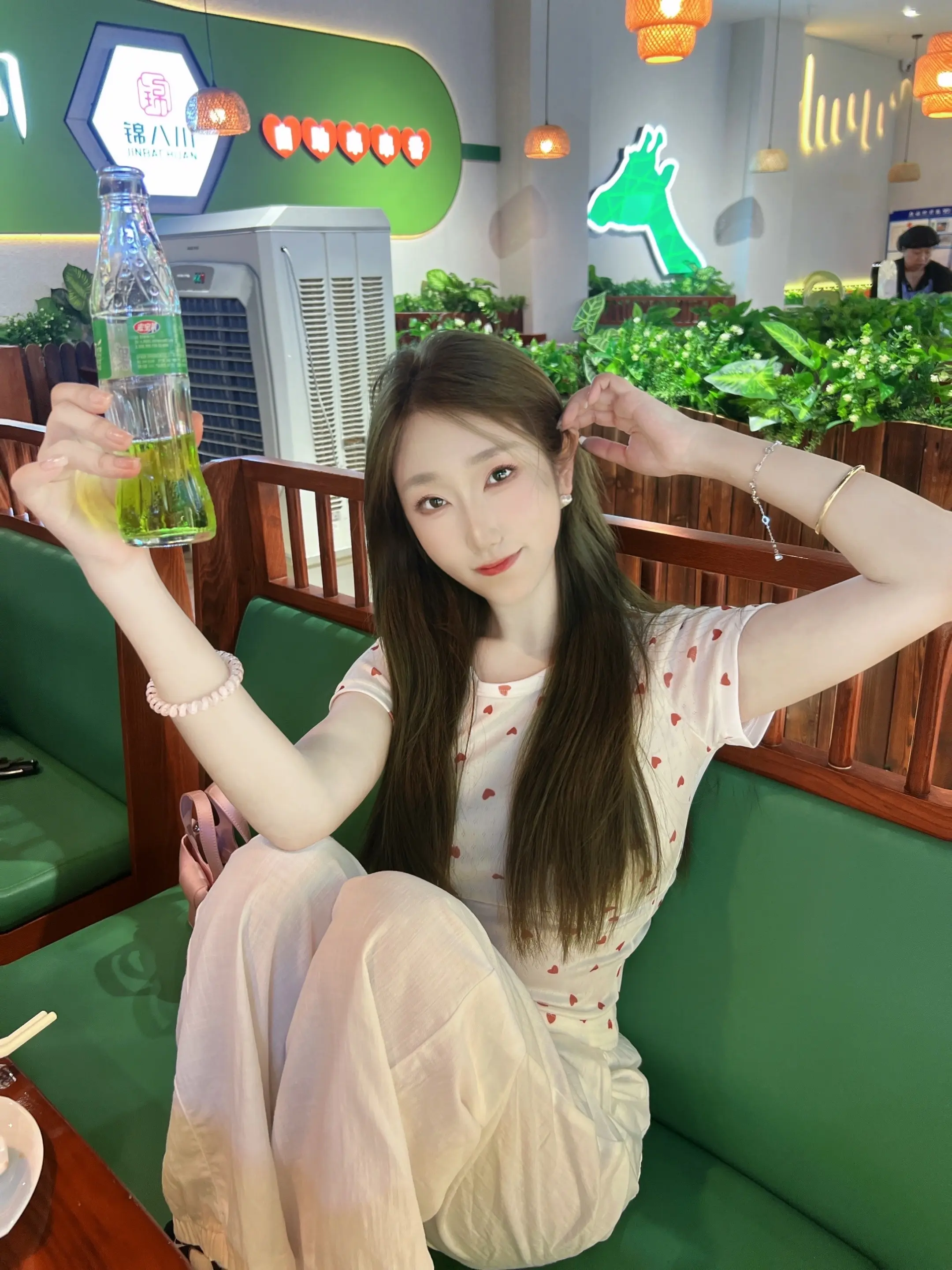 生活好难 能不能叫声美女 让我迷失一下自己