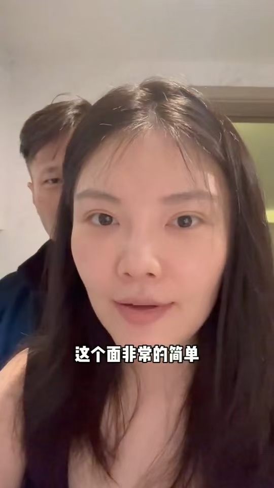 徐冬冬厨房代理人 徐冬冬实力认证厨房代理人！厨艺在线、色香味俱全，看她做饭治愈又