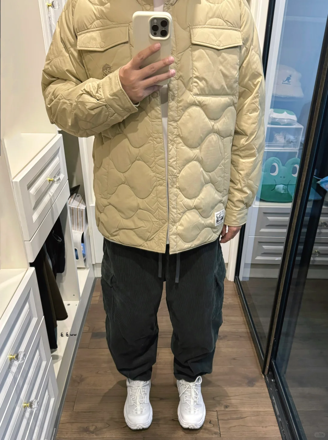 绗缝羽绒｜灯芯绒穿搭