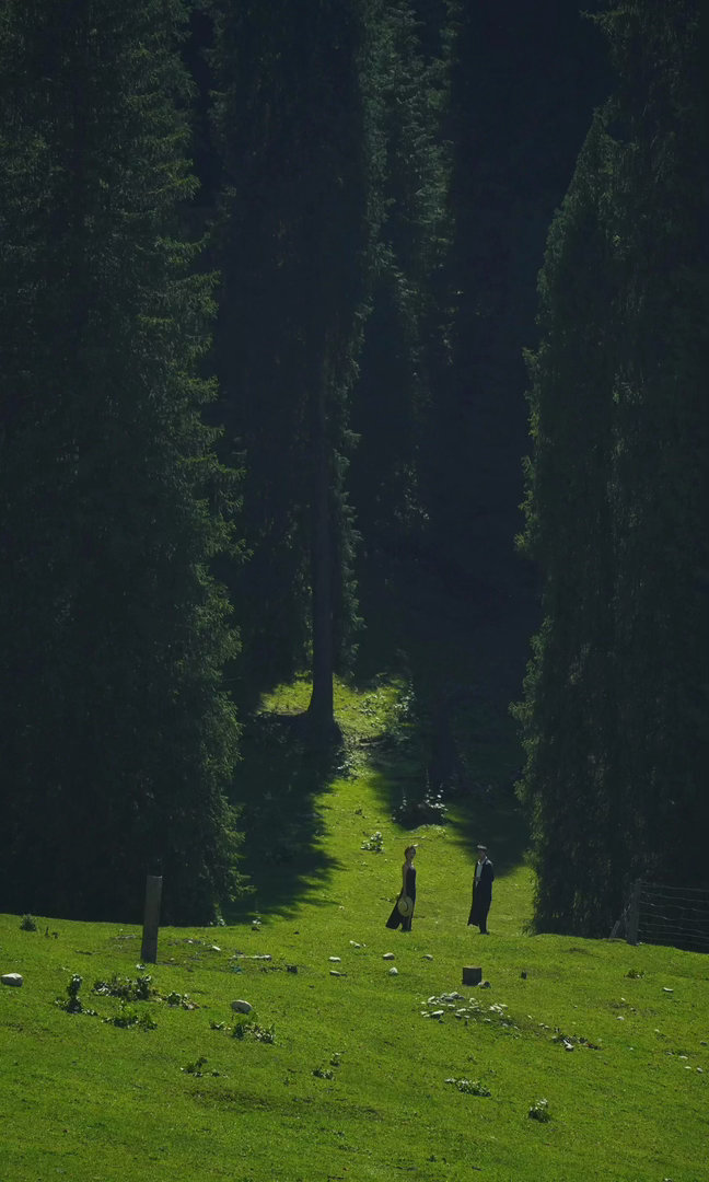 1、旅行的第一收获，是见识，而不是拍照打卡。真正的旅行是开阔视野，增长见识。2、