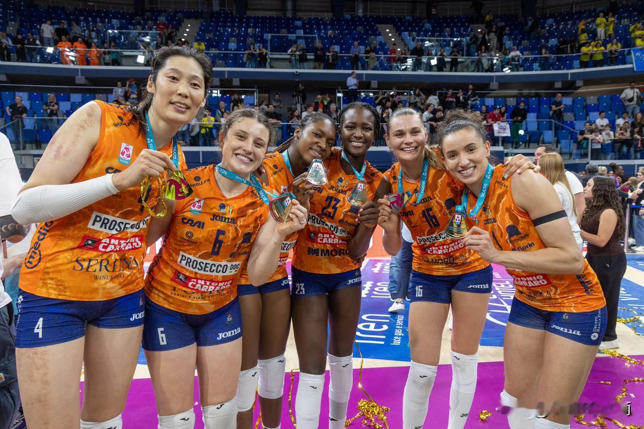 🏆祝贺朱婷收获职业生涯第26个重要赛事冠军！朱婷的重要荣耀

🥇奥运会
🥇