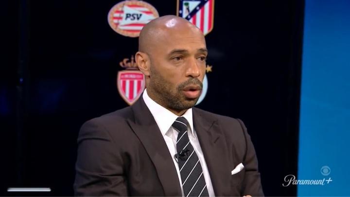 亨利批萨拉赫  在CBS体育节目上，传奇球星亨利对萨拉赫公开与斯洛特矛盾的事件提