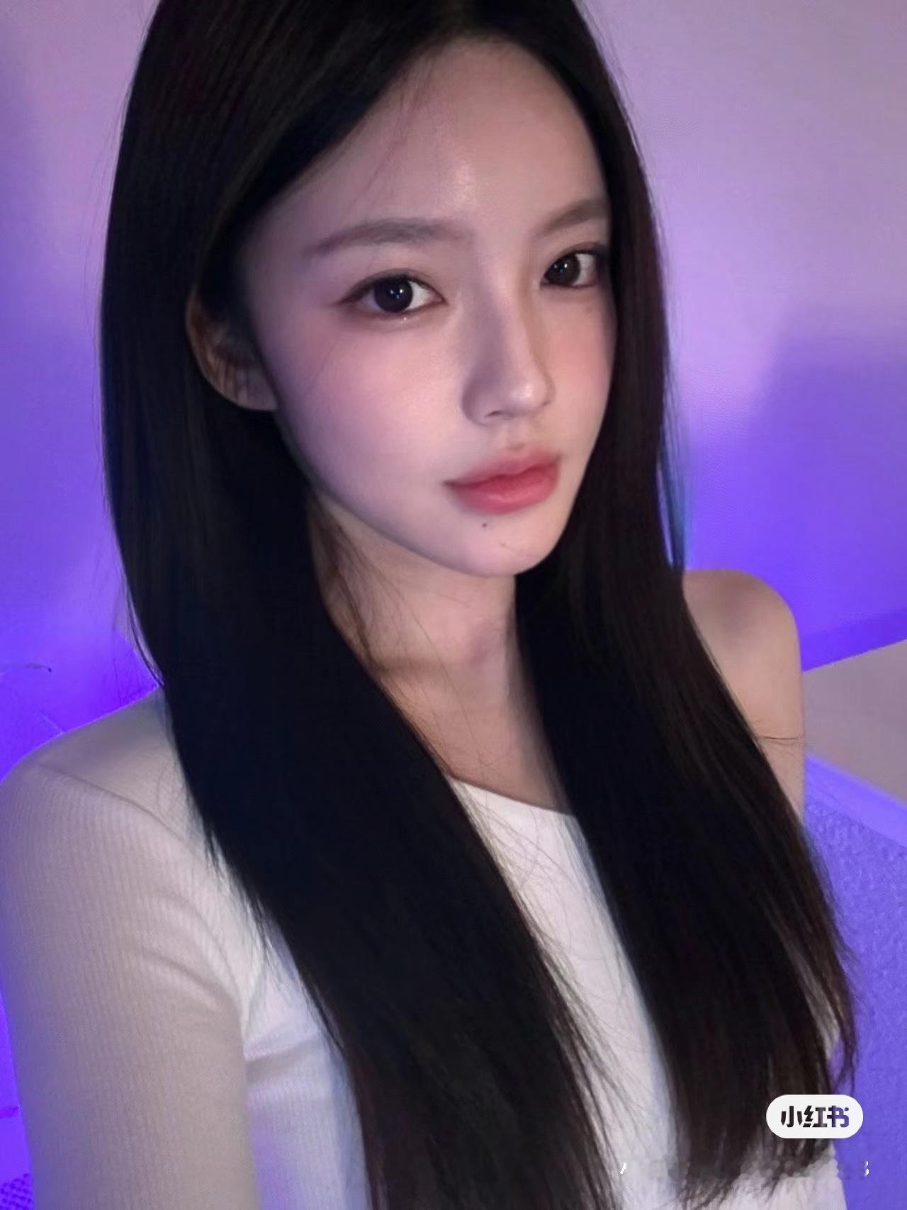来自投稿(⁎⁍̴̛ᴗ⁍̴̛⁎)ID：📕刷到的美女 拿过韩国三大娱乐公司其中两大