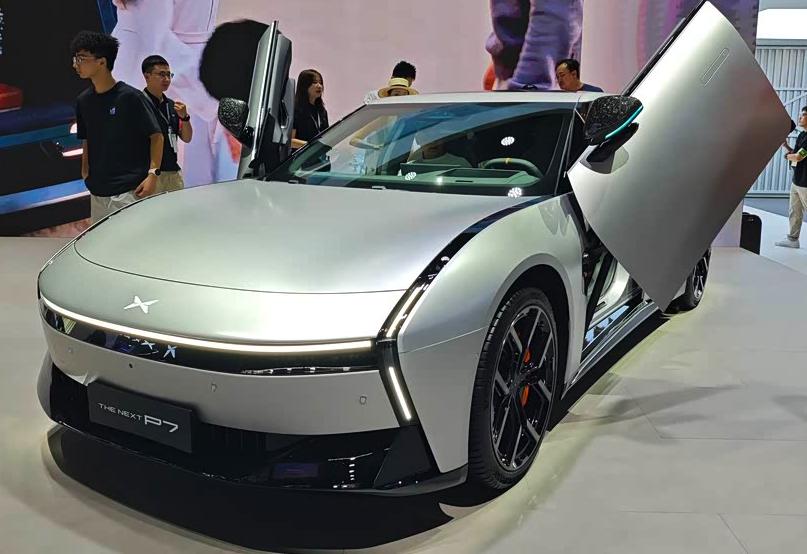 开年小鹏P7+就掀桌子！增程车纯电跑430Km，综合续航超1500Km
开年想买