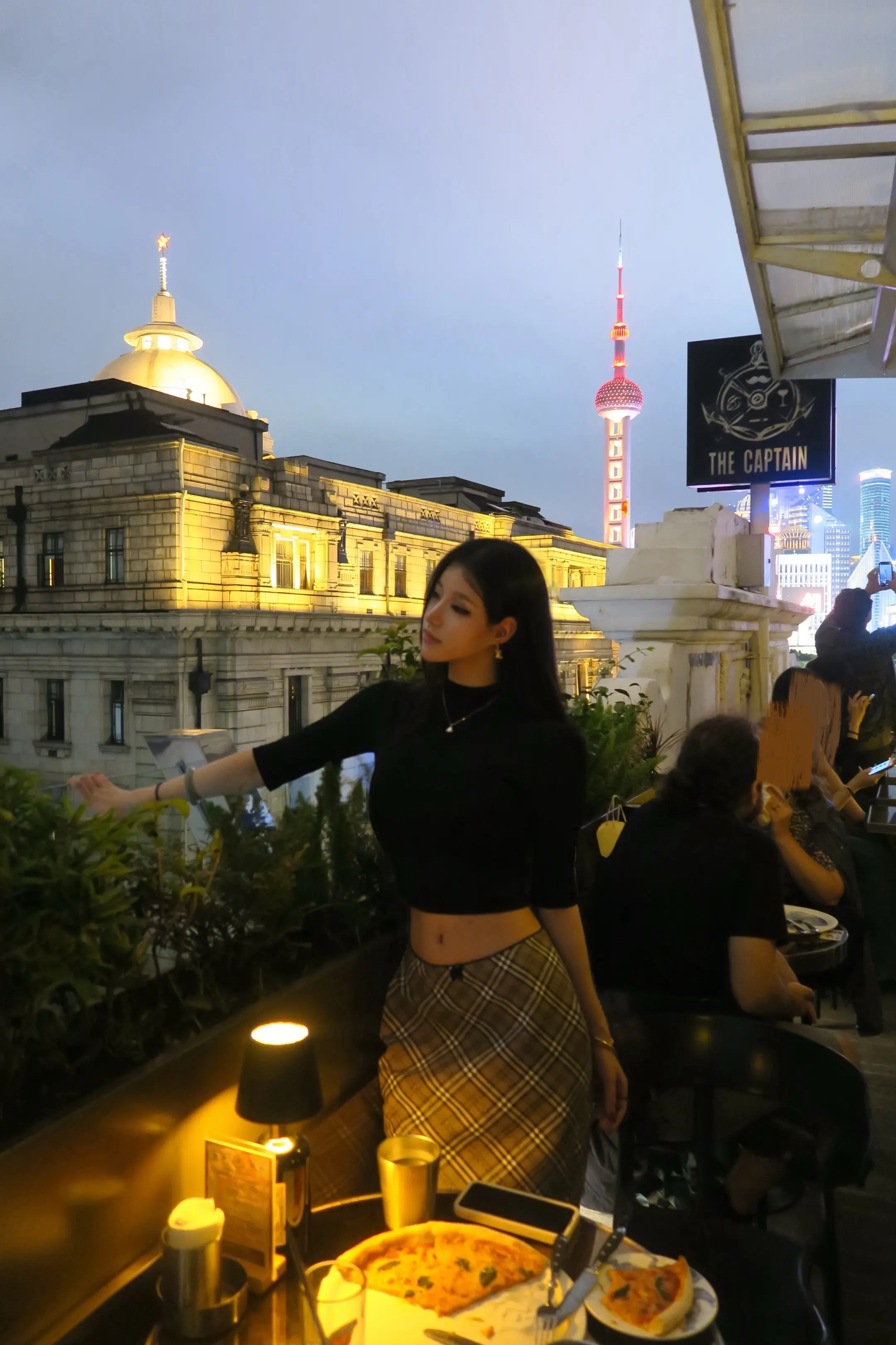 不需要螺蛳粉加蛋 我有我的卡地亚加钻