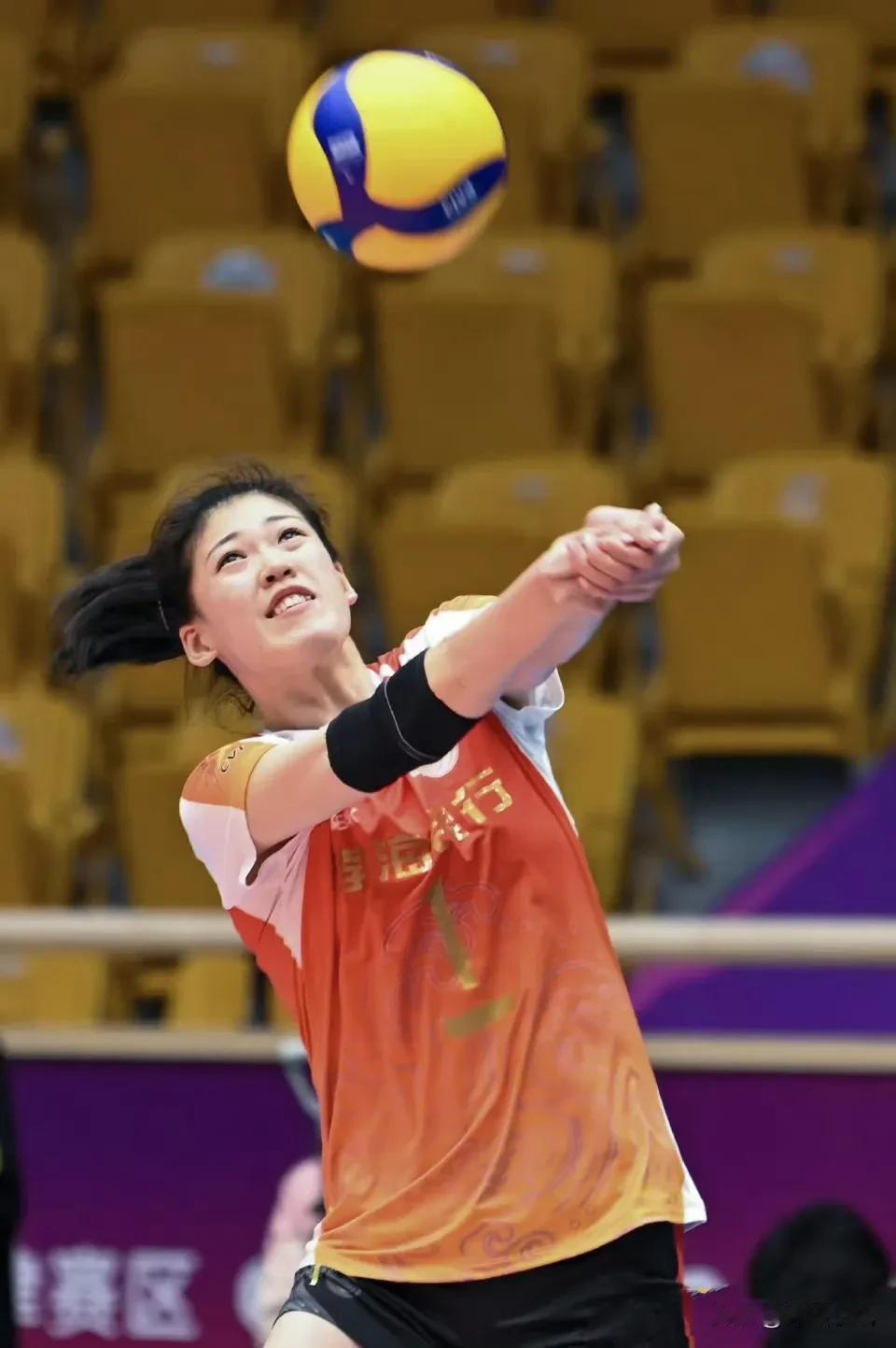 中国女排，李盈莹，31分，64扣28中，9失误被拦，3个拦网，表现如此出色，却无