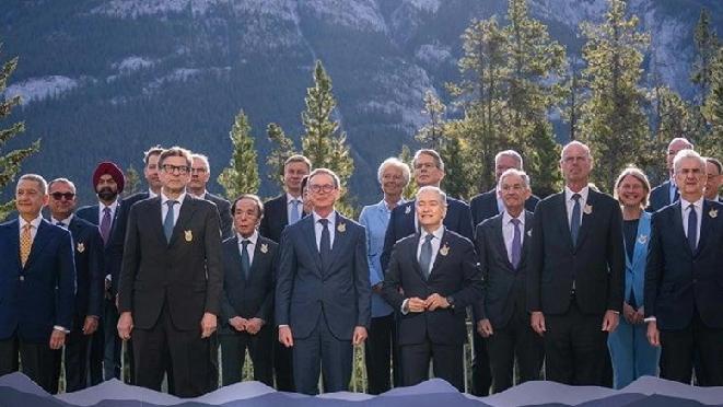 英媒:中国宣布对日本两用物项管控新规，G7财长下周赴美讨论稀土供应链！
 
昨晚