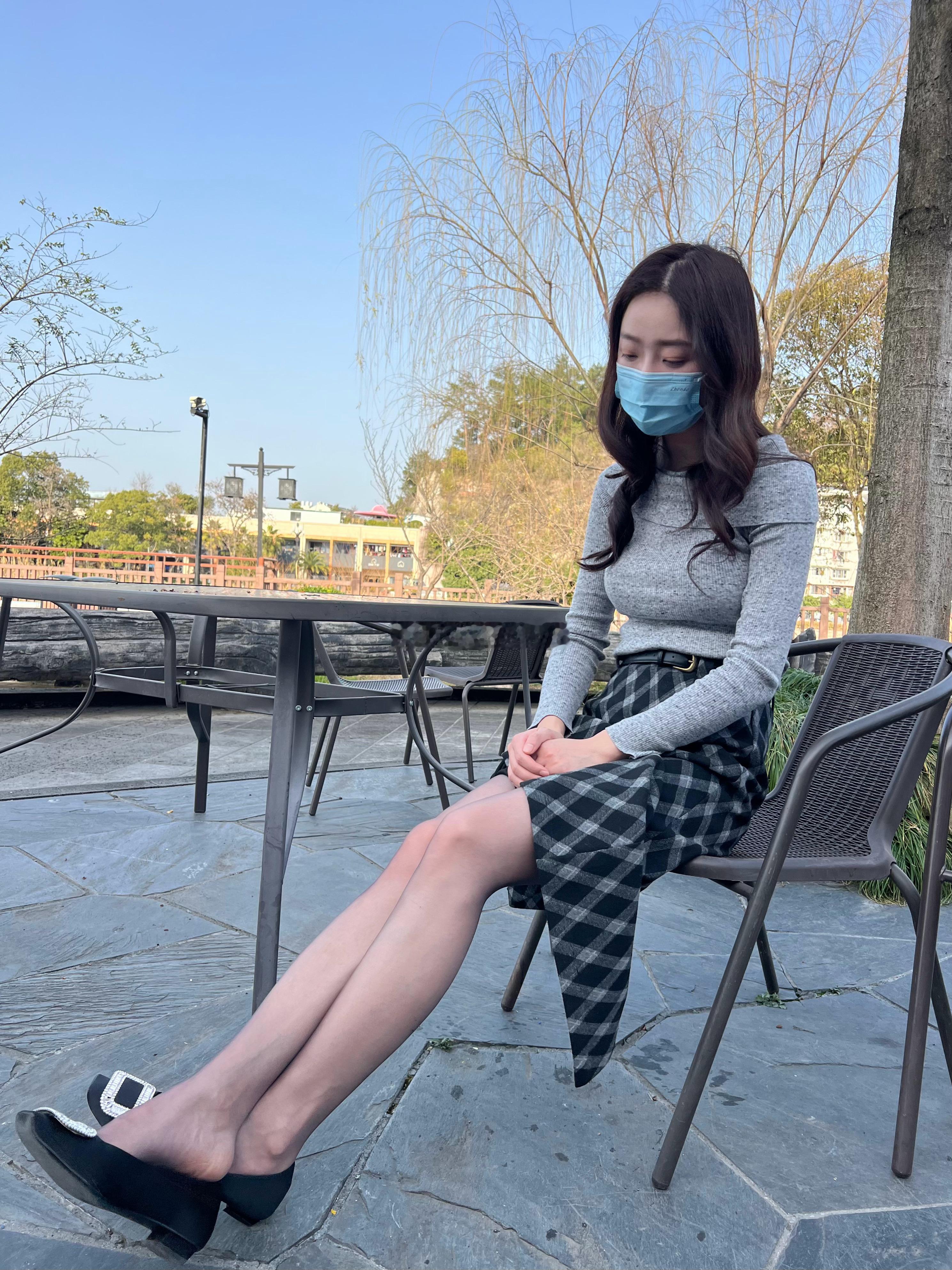 昨晚发布的这两张图么，也是好看ootd春日穿搭新城事