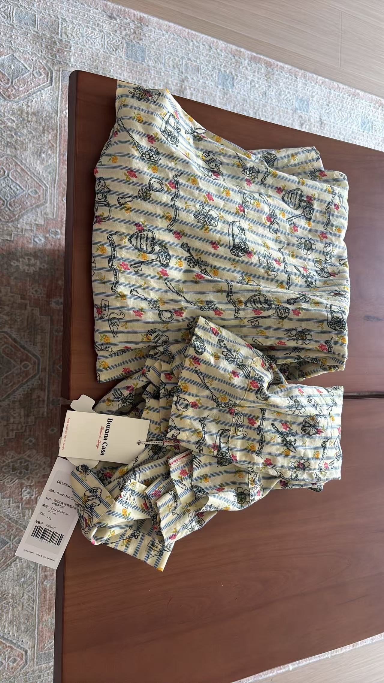 姐穿了三个月了 终于可以上了 洗了三个月不会变形 不会缩水 yb我都没穿过 太贵