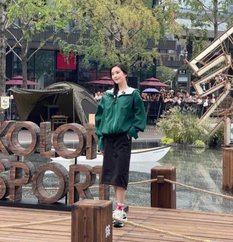 8月18日，37岁的女演员刘诗诗引起了热议。这一次，她不是因为与吴奇隆的离婚传闻