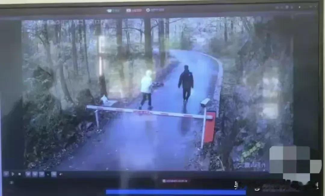 杭州，妻子和异性朋友于4月23日外出爬山失联，4月24号老公报警，还好经过警察叔