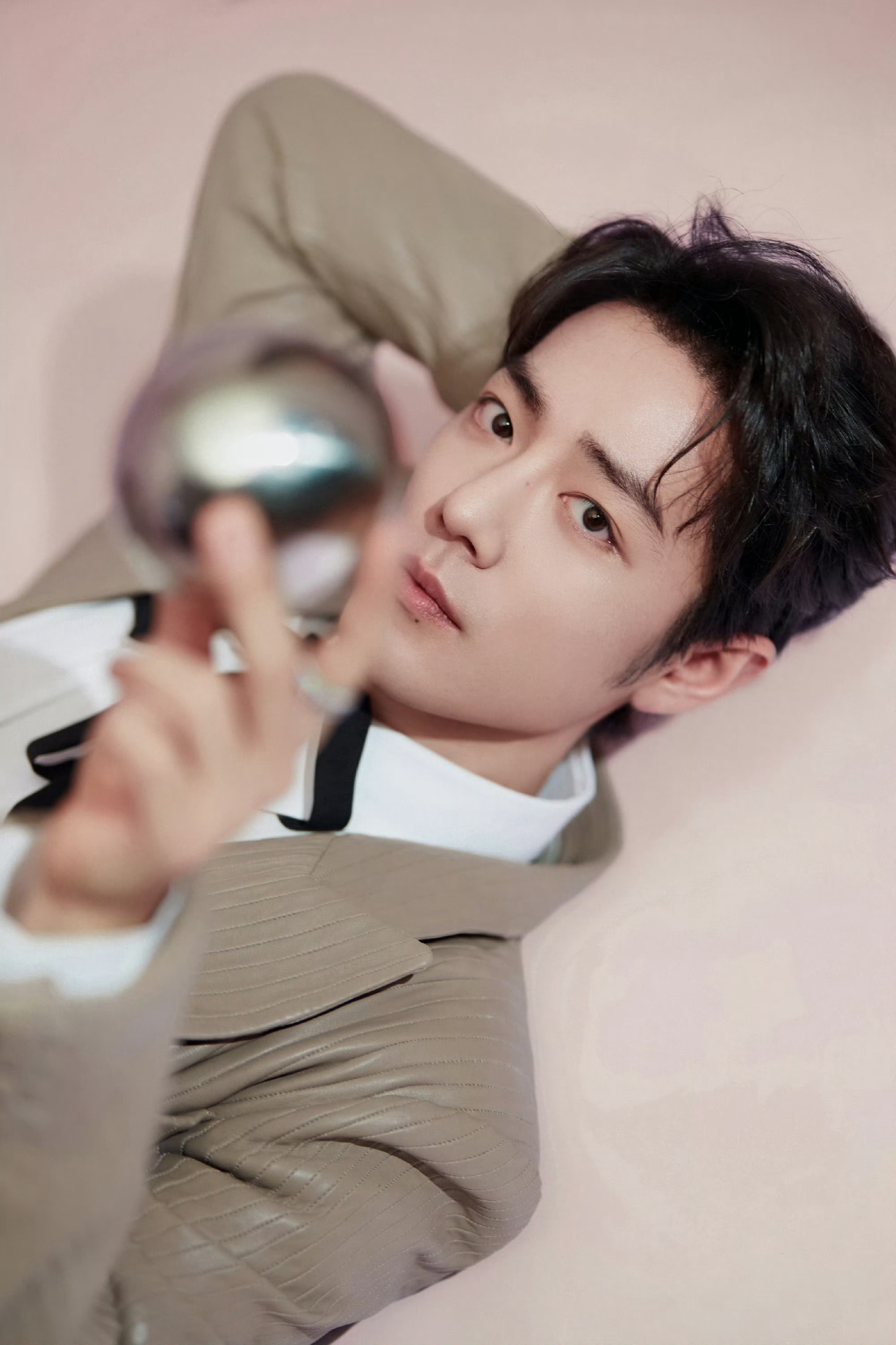 肖战红毯等马肖战真的好帅好帅