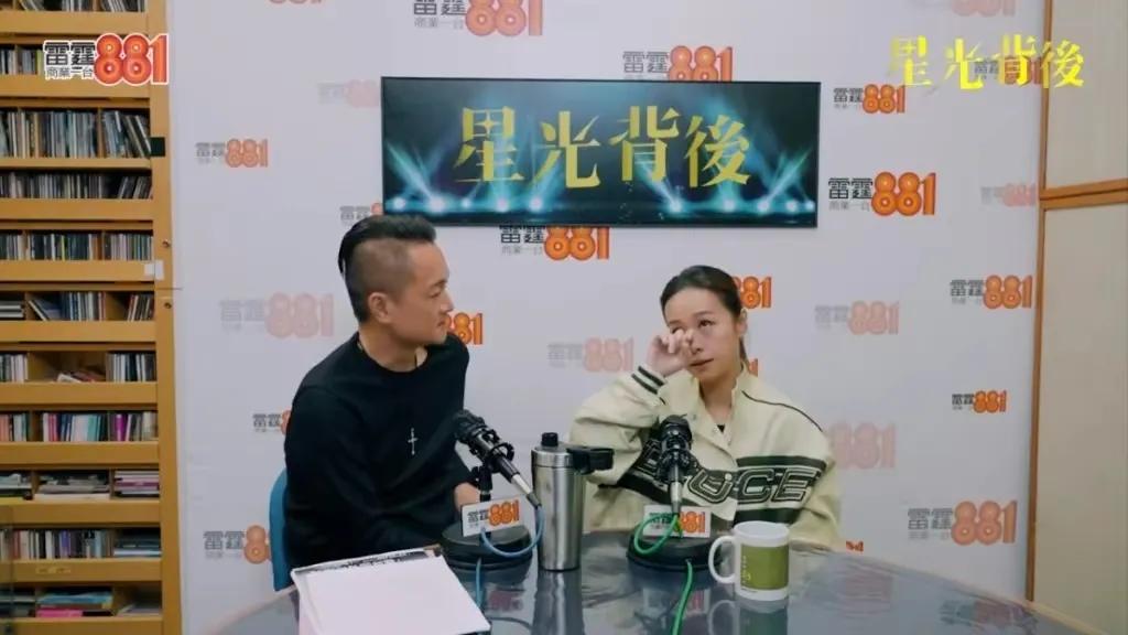 黄心颖又上节目大谈和许志安的往事，就……好poor guy……

一件伤害别人的