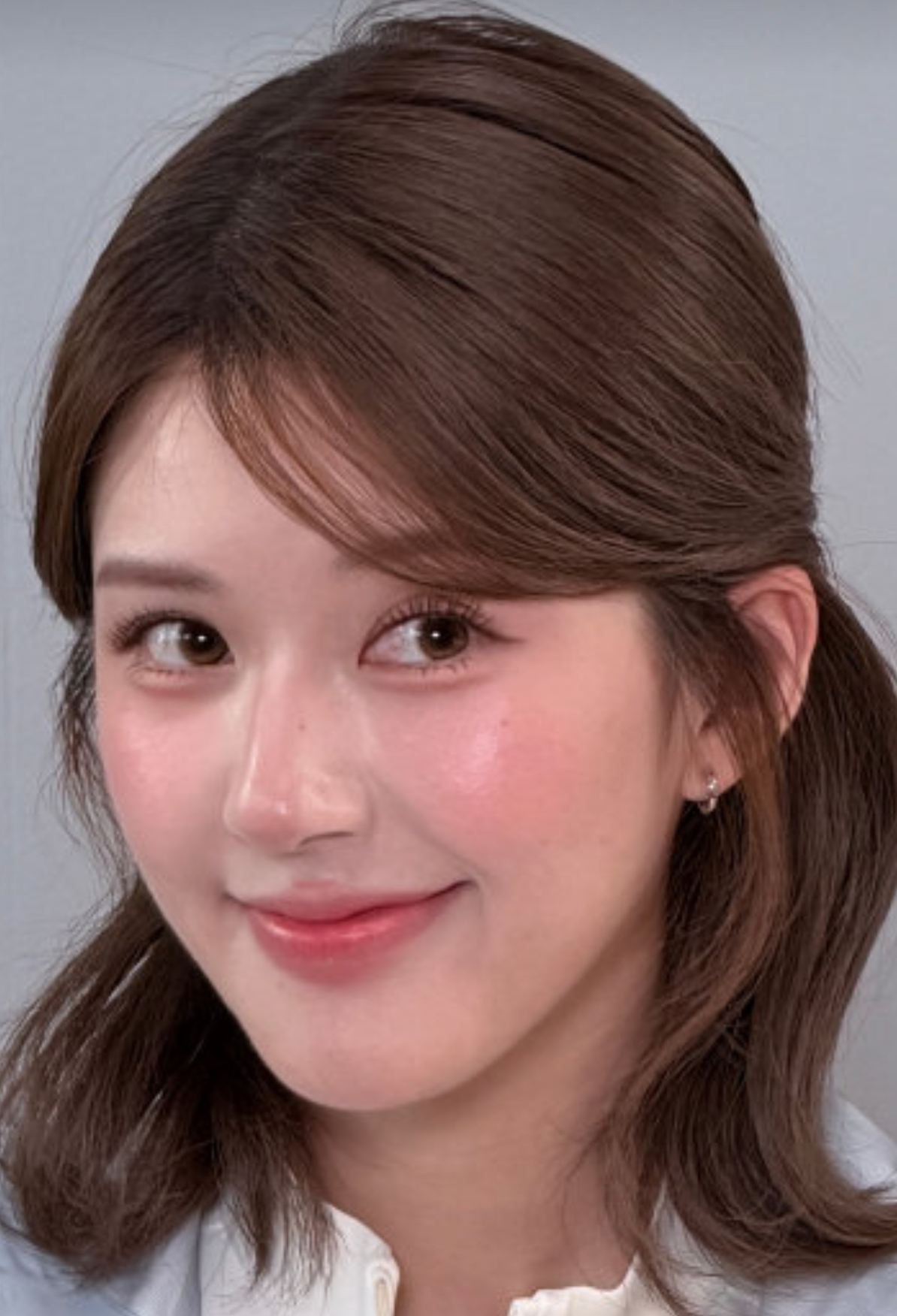 赵露思工作室发的图下巴比例看着好怪啊 