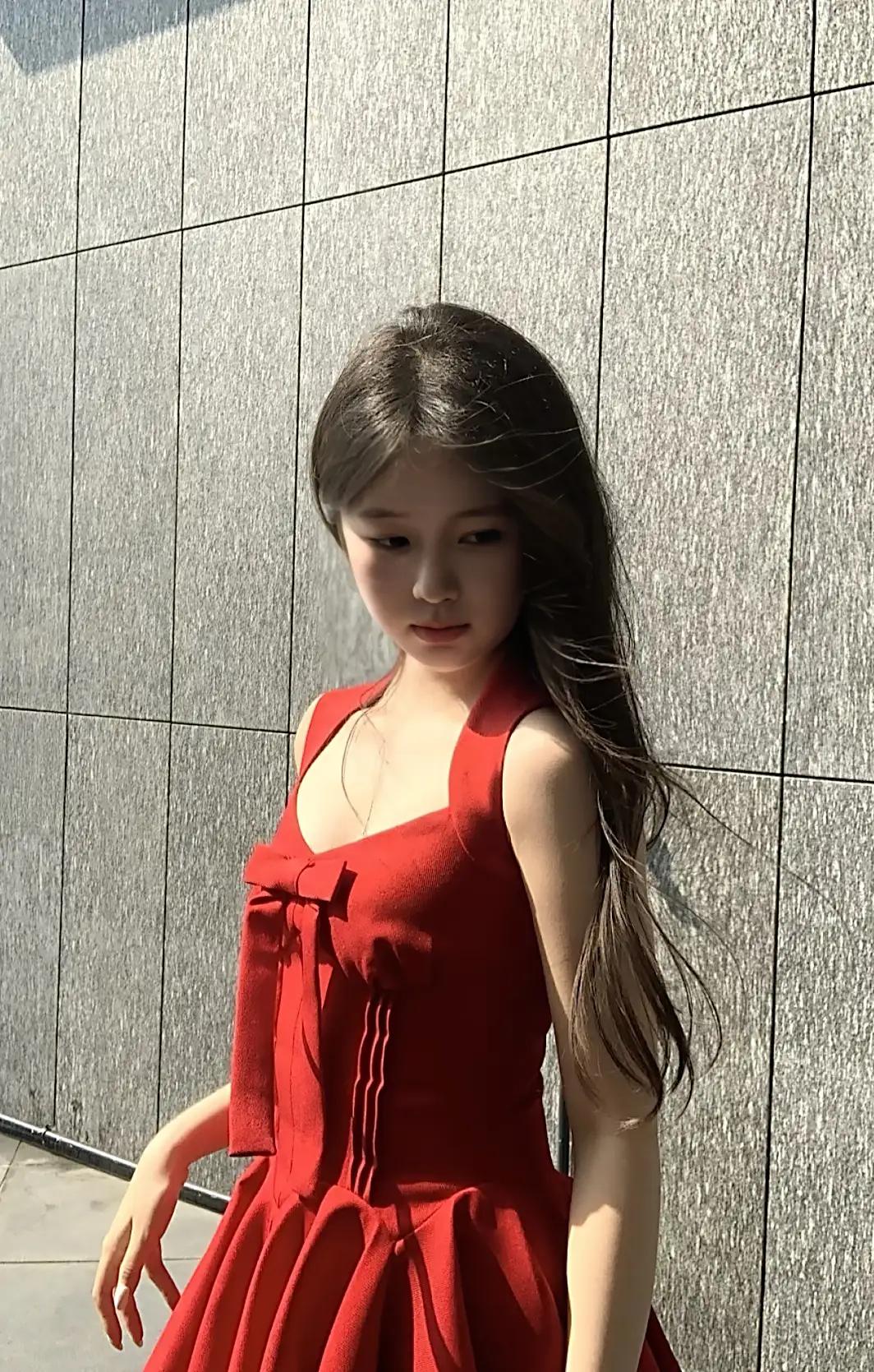 女人长得好和嫁的好,哪个重要? 嫁的好重要，不过女生只有长的好才有机会嫁的好。