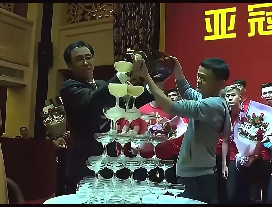 一个时代的落幕，并且把大学的土木专业也带走，留下一地鸡毛，还好现在转型成功，房地