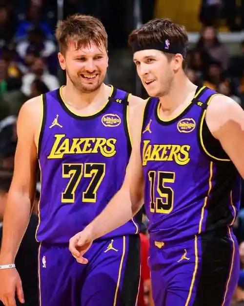 东契奇赛季报销后里夫斯的顶薪合同稳了

湖人官方宣布东契奇赛季报销，里夫斯将拥有