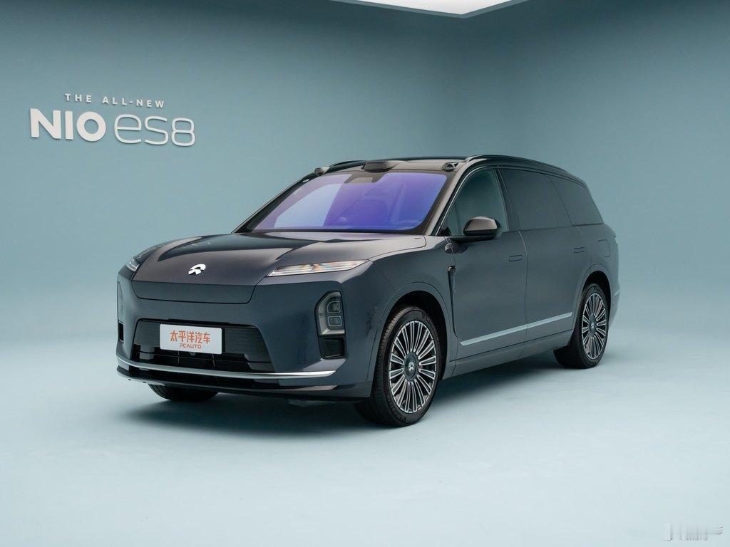 等了十年，蔚来终于在2025年Q4止损盈利[机智]
经调整利润最高冲到12亿，这