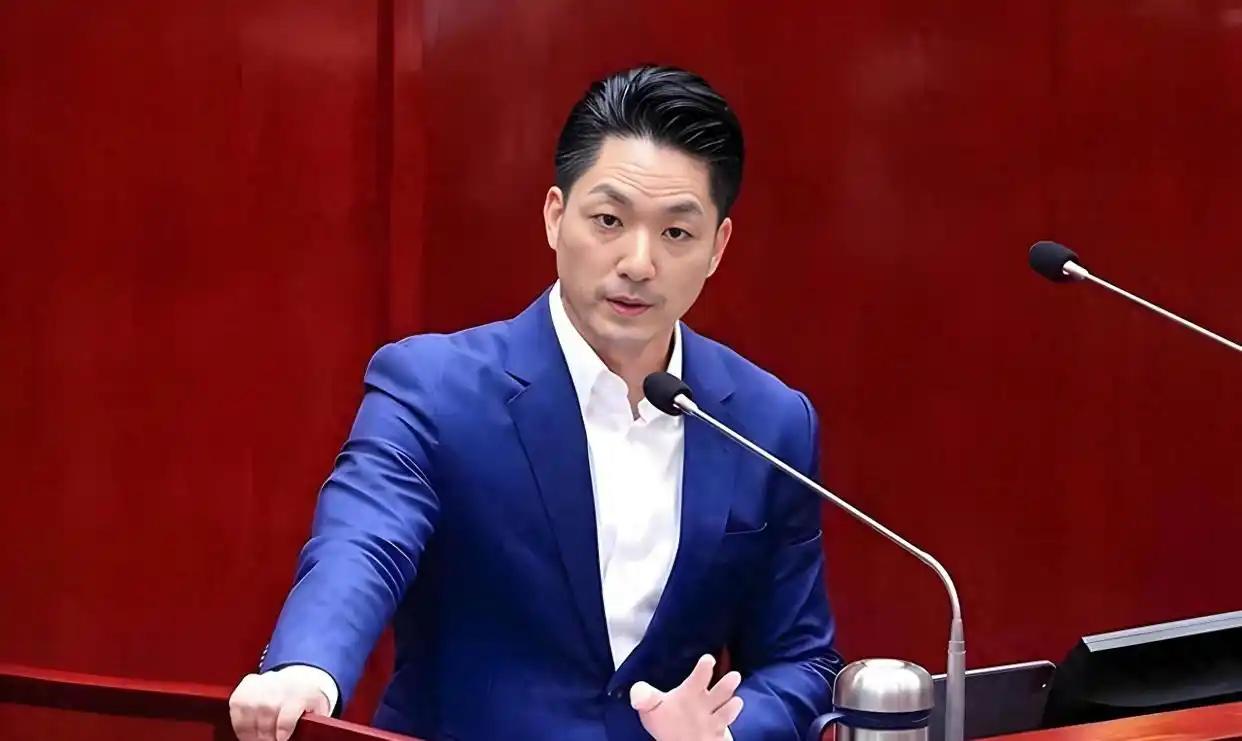 9月27日，蒋万安对名古屋亚运禁止“台湾”字样毛巾，出人意料抗议称，“‘台湾’是