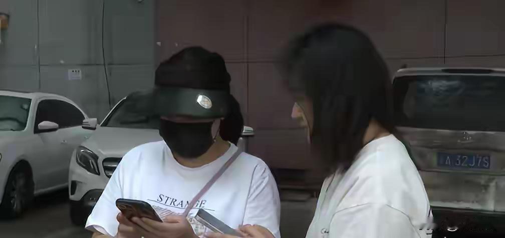 近日，重庆的沈女士在网上看到一家食品批发公司在招聘销售。通过线下面试后，老板要求