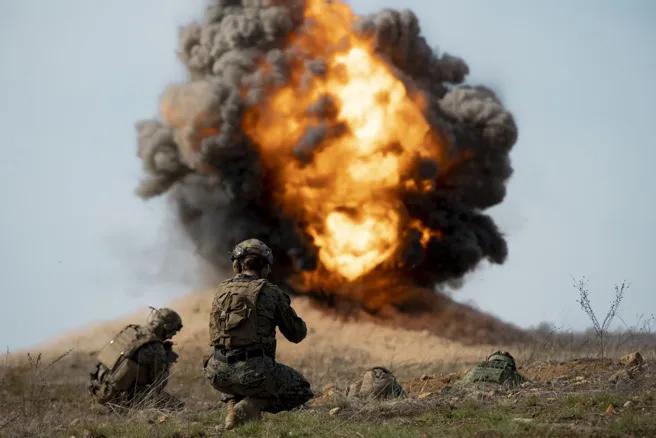 美国《防务新闻》17日报道，美国陆军计划在肯塔基州蓝草陆军弹药库打造“全面、现代