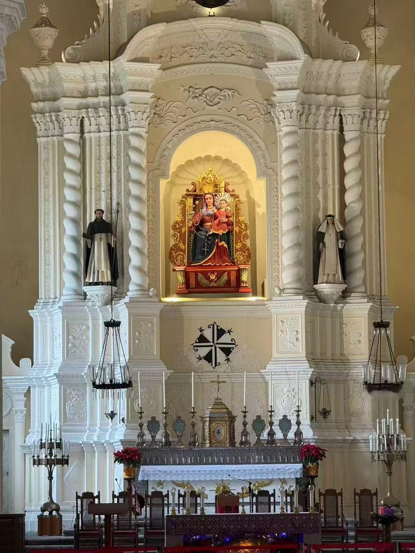 特朗普称美方开始清理霍尔木兹海峡老美谈判是假，是用谈判的时间调兵补弹药发动致命反