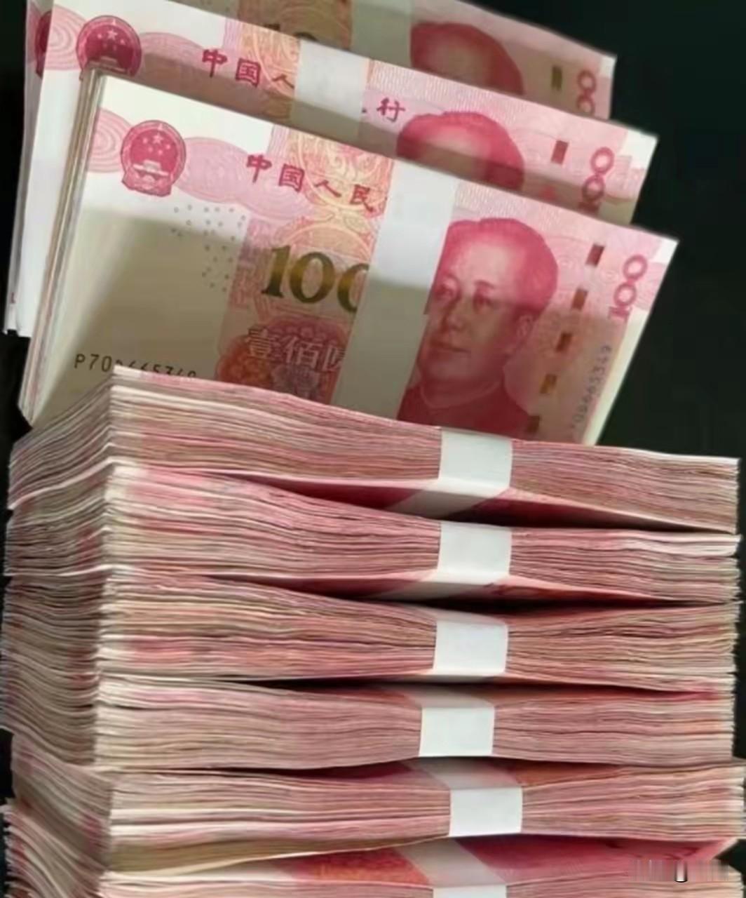 别让钱，碾碎了一家人的情分
 
都说血浓于水，亲情是这辈子最牢靠的依靠，可谁能想