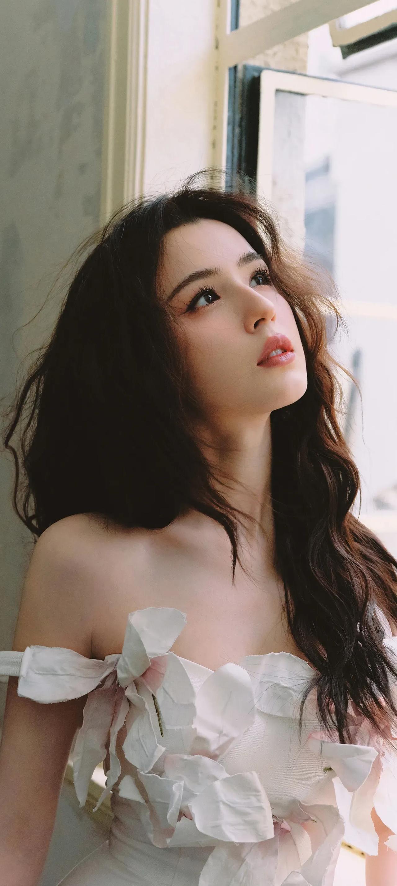 #哈妮克孜# #女明星谁最美# #惊艳女神# #高清美女#
