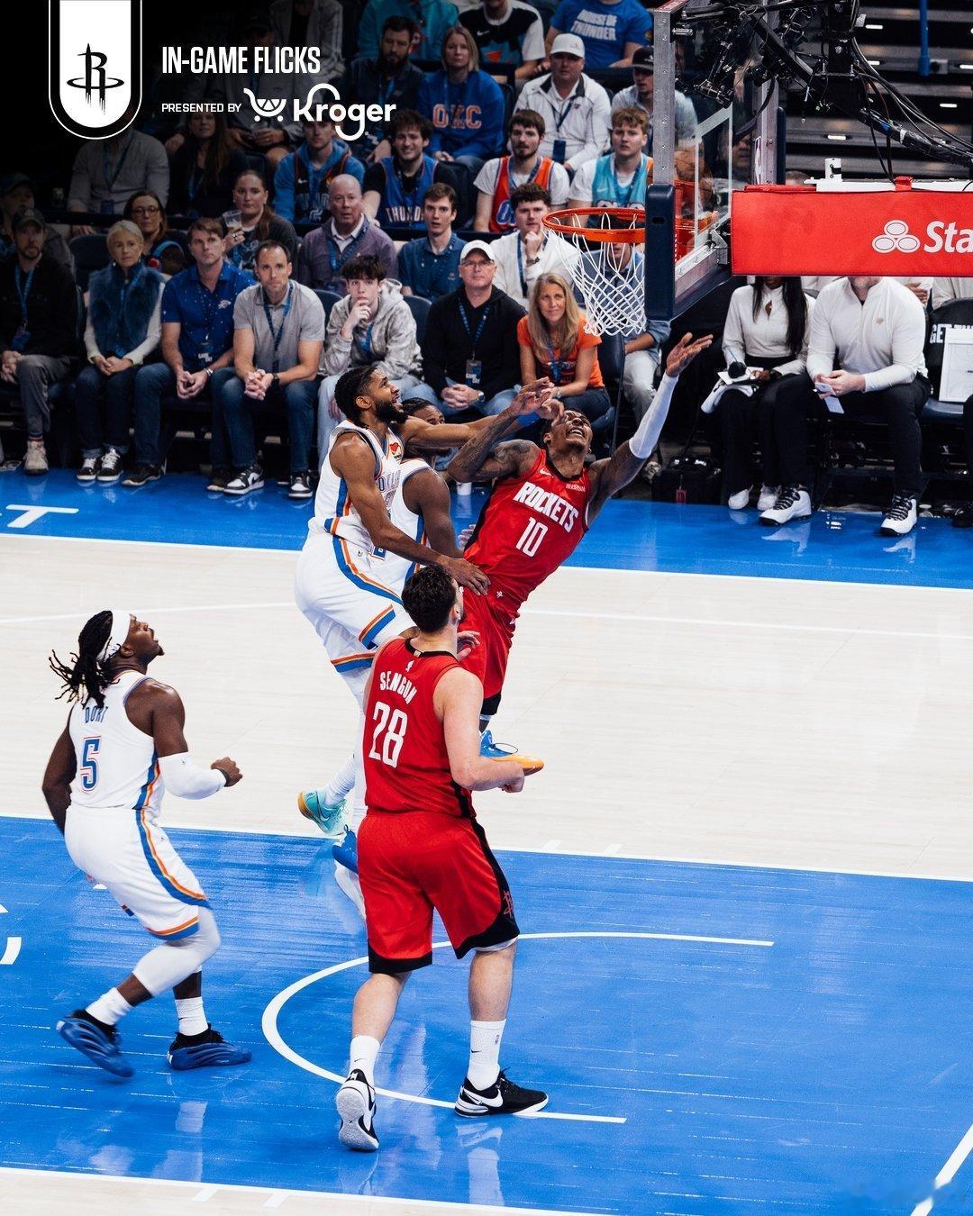 小贾今天：22分10篮板1抢断1盖帽投篮12中5三分7中3罚球11中9零失误作为