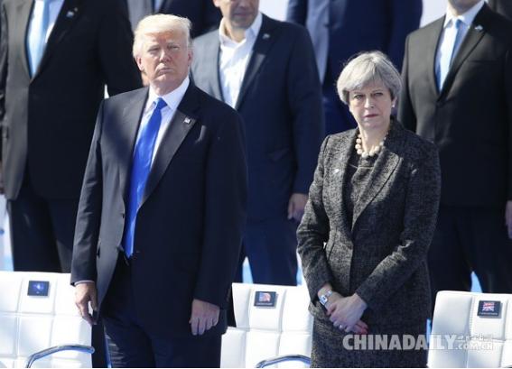 特朗普没想到，估计普京也没想到，英国首相居然当着全世界的面，说了一句“中国，是世