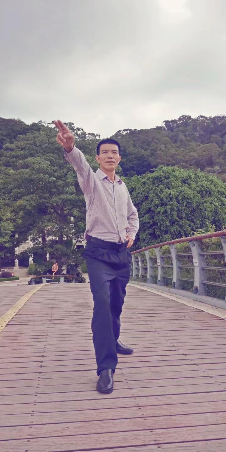 户外男士风采