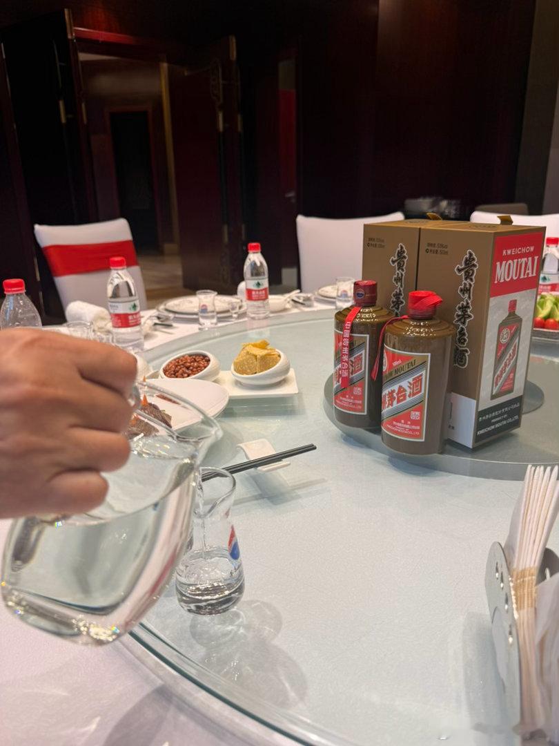 【茅台国际大酒店】尊敬的贵宾，您好!欢迎光临本酒店用餐![时间]:2026-6-