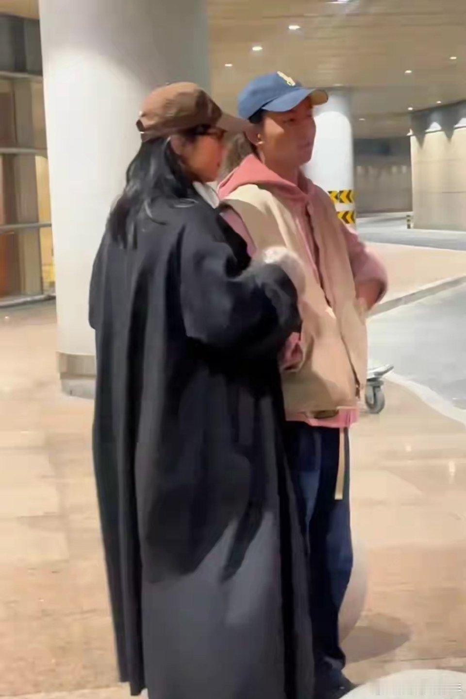 白百何为何缺席东京电影节？携两子回国暖心相伴

当所有人期待她在东京电影节闭幕式