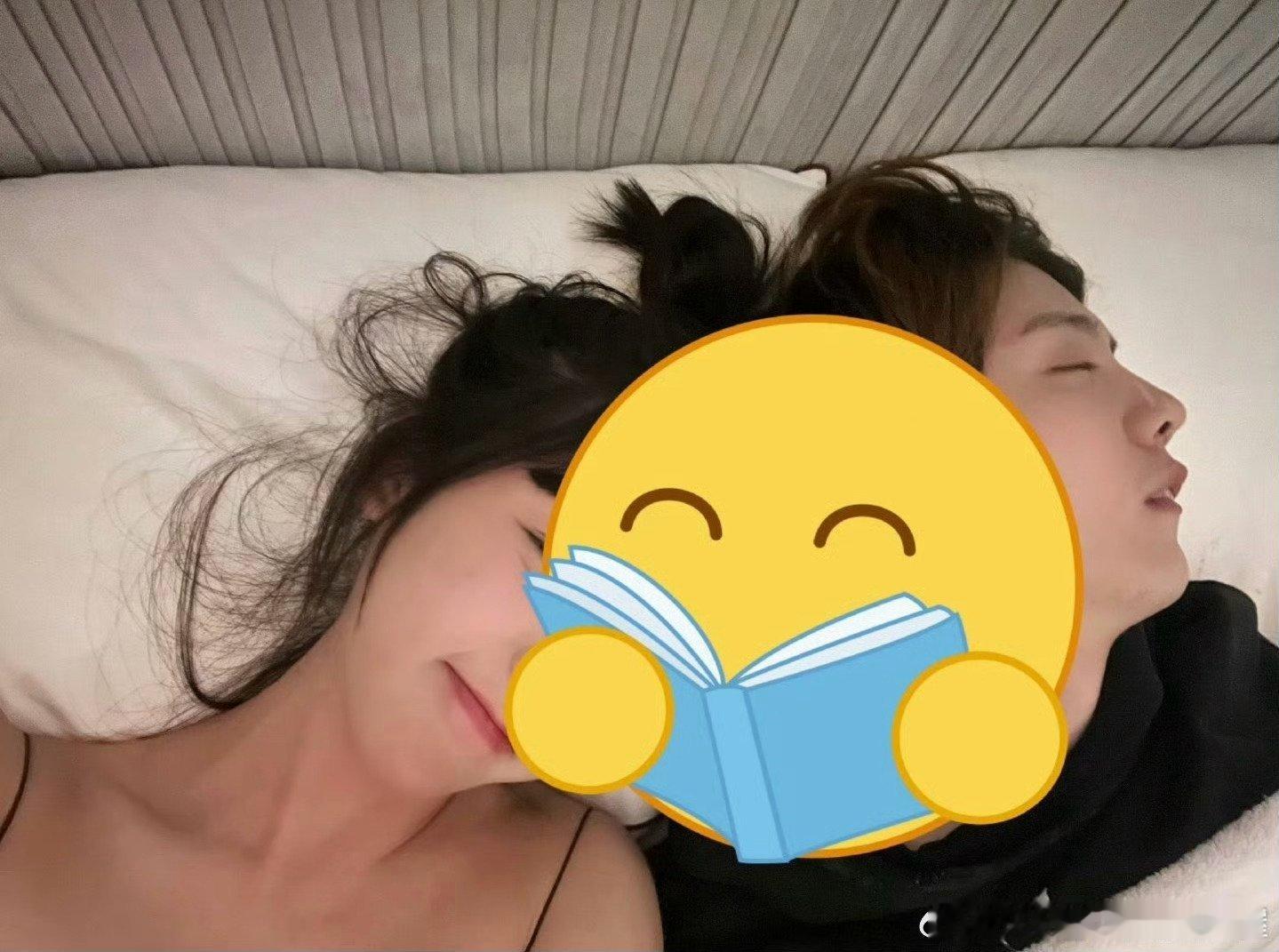 司晓迪曝鹿晗给她花了不止8888元真情侣让我们祝99哦[嘘][嘘] ​​​