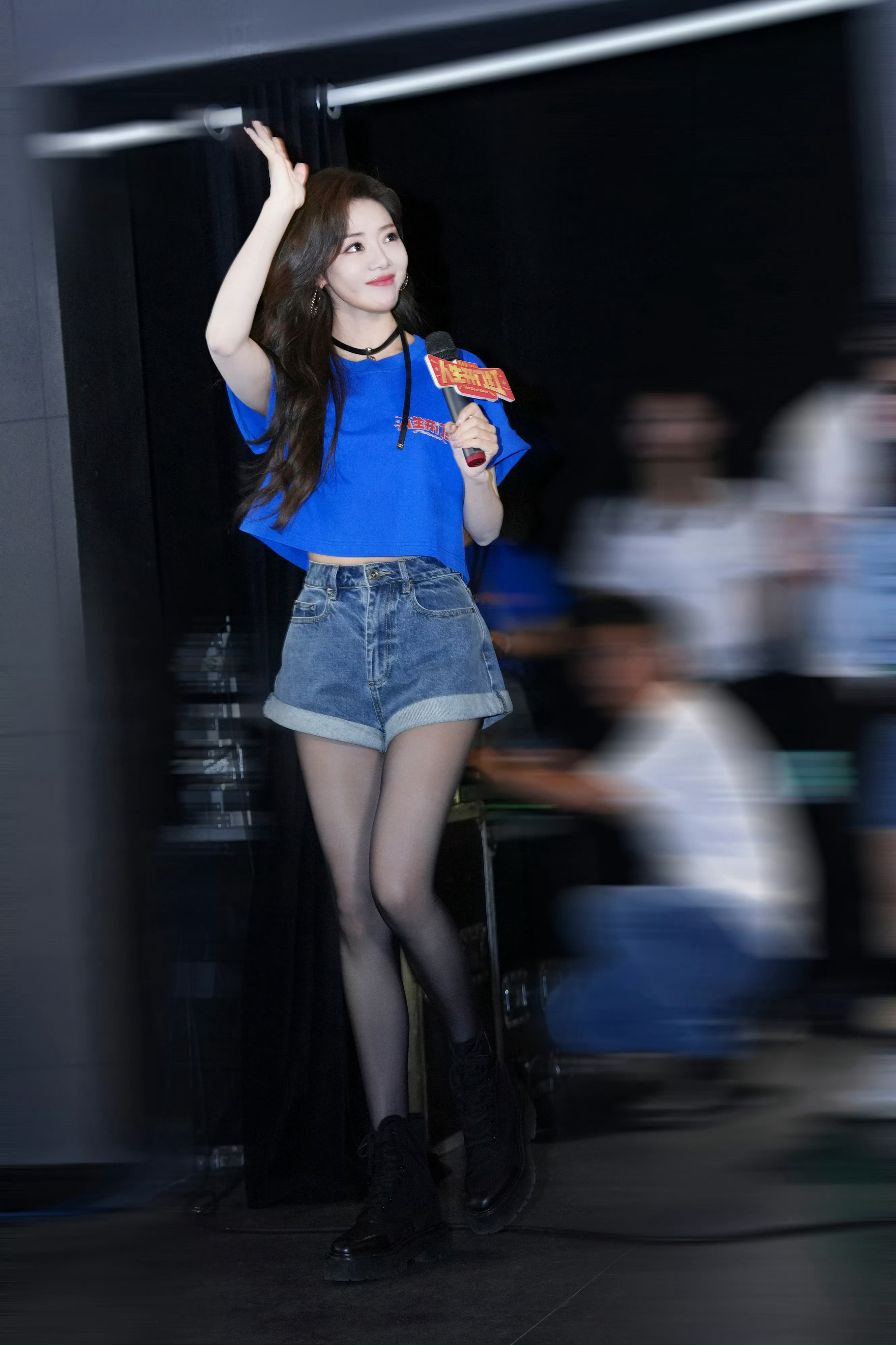 邓家佳 🖤 电影人生开门红 温州路演，黑丝小姨妈[哇] ​​​