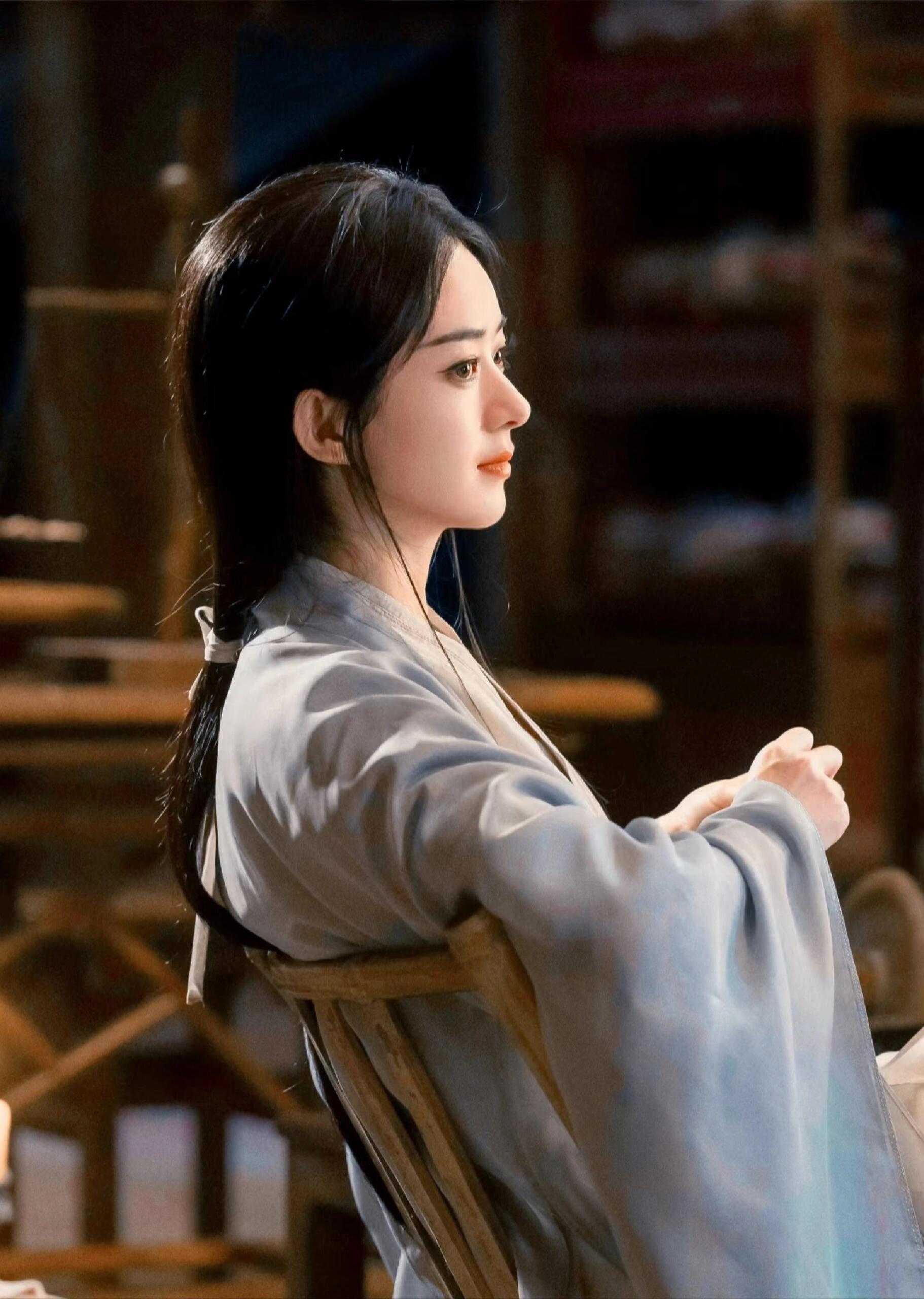 赵丽颖或出演开盘好饼就先替赵丽颖接咯！赵姐的咖位有什么饼是不能吃的，演就期待，不