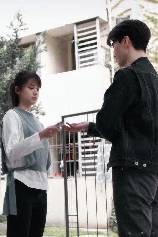 #杨澄在王莹心里是第一顺位# 看了《曾少年》感觉王莹和杨澄这一对也非常好磕了，虽