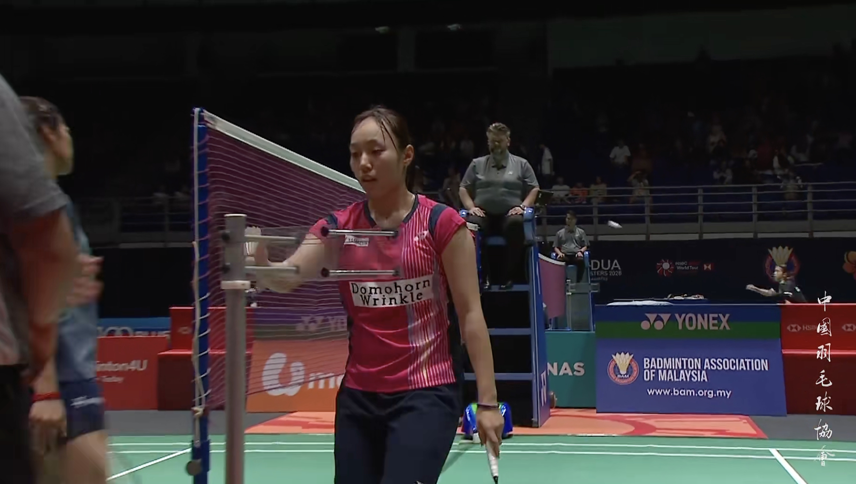 明地阳菜🇯🇵 19-21、21-12、21-10 🇲🇾蕾莎娜半决赛：陈雨