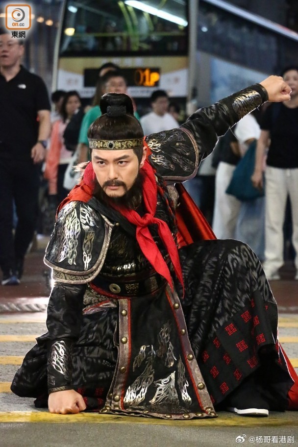 【娛樂新聞】《超時空男臣》三子銅鑼灣鬧市拍攝 蕭正楠爆兒子視像唔認得爸爸.由蕭正