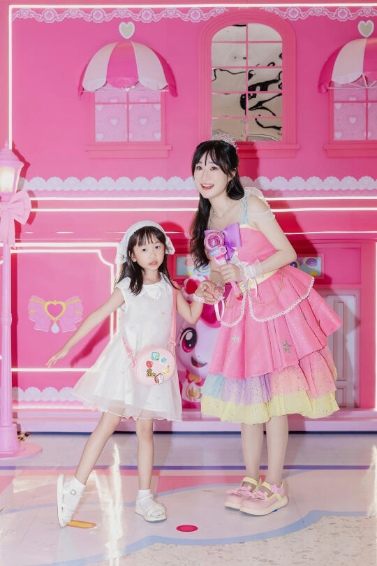 巨巨巨新展‼️快带女鹅跟奇妙萌可贴贴‼️