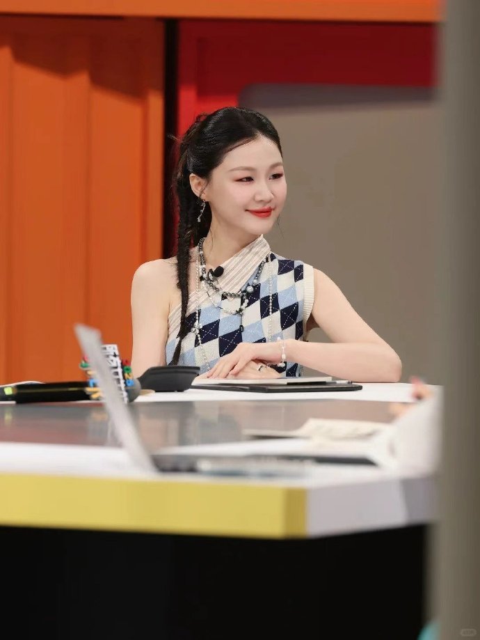 李佳琦双十一OFFER爆款来袭酷爱来集合了，戴可思洗护套装、好奇成长裤、grin