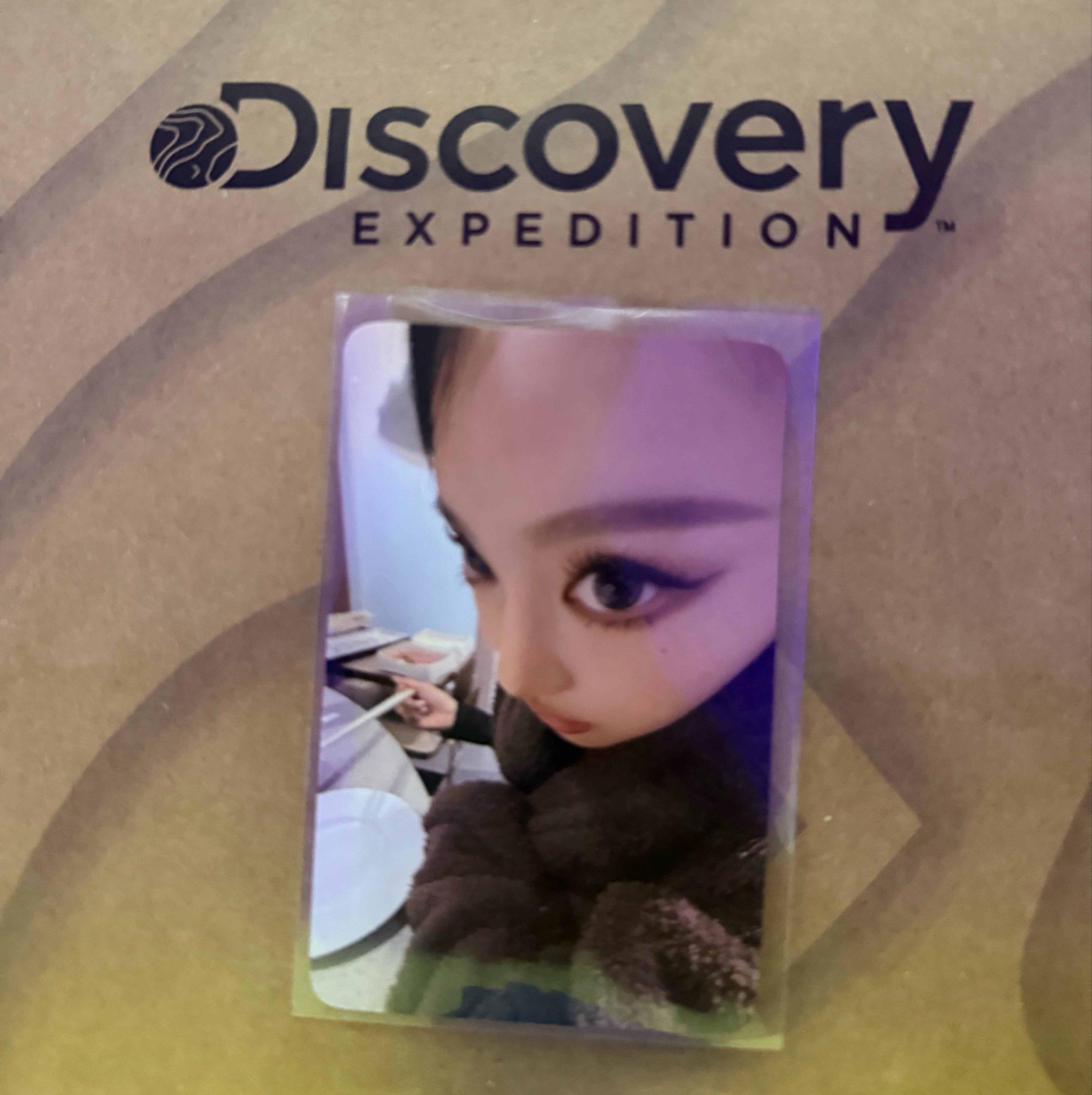 生日会伴手礼送了Discovery帽子，小卡还有贴纸之类的 ​​​