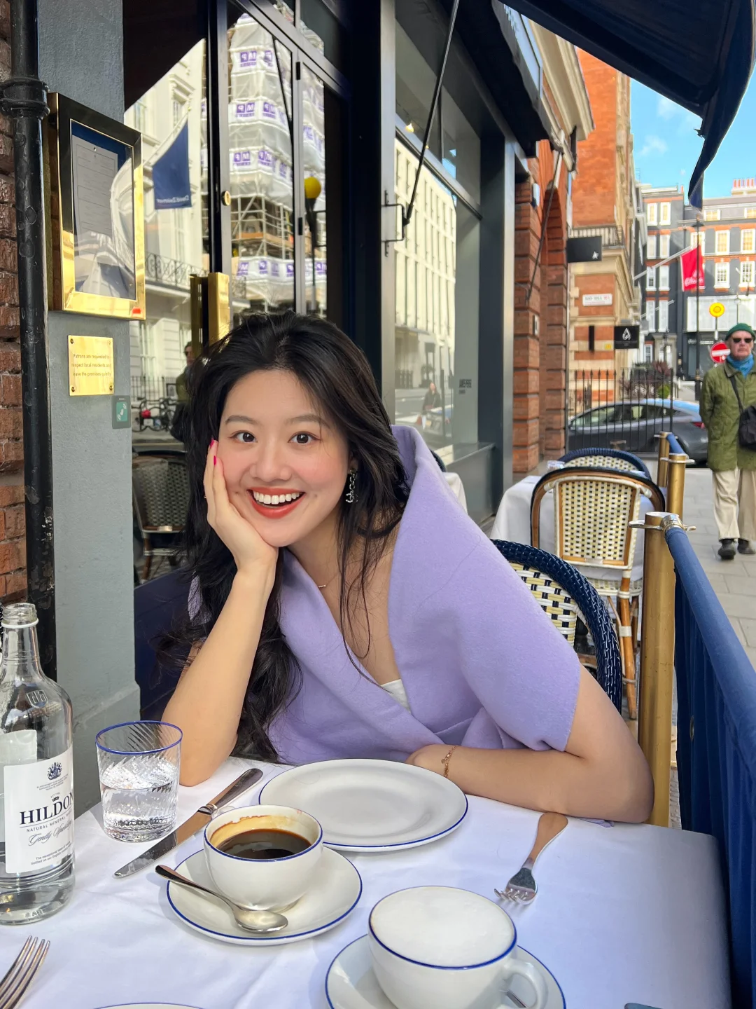 拍了好多街角的咖啡店