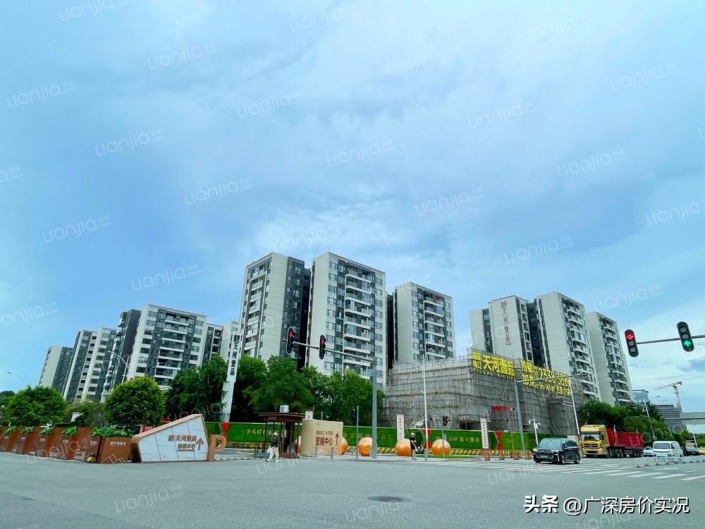 城投珠江天河壹品，天河广氮，90平三房。最新成交386万，单价四万二千六。

这
