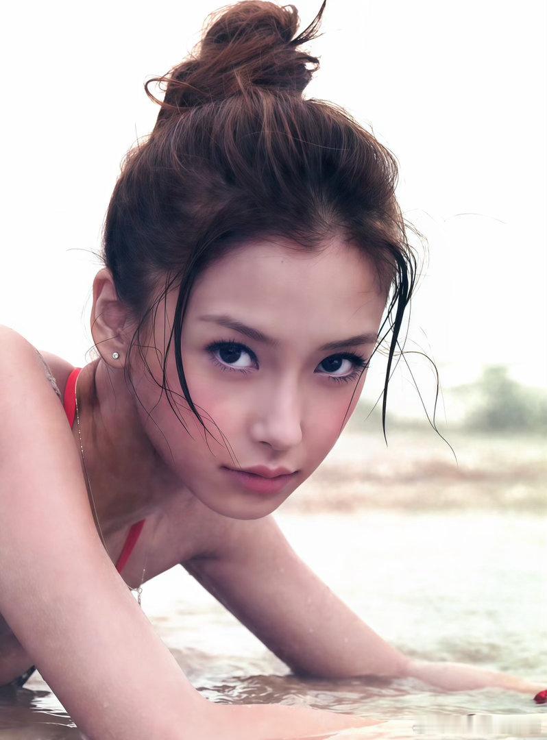 Angelababy早期有多权威 翻出她早年的图再看一遍，依然会被惊艳到，那种洋