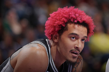 索汗不打算与马刺谈判买断事宜，他计划在圣安东尼奥打完本赛季。 